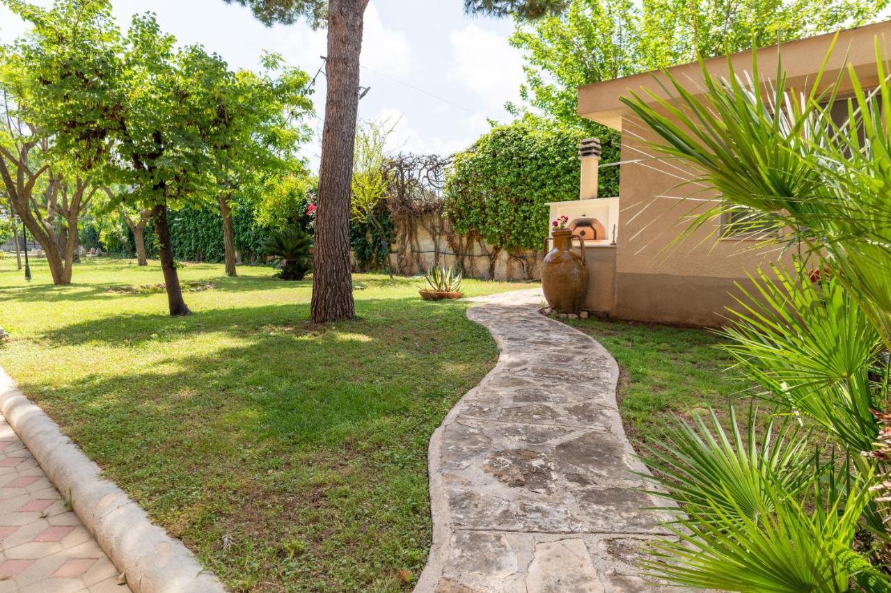 Villa Luisa Bari Exterior photo